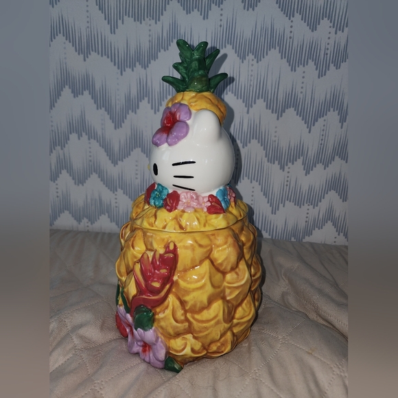 Bluesky clayworks Hello Kitty Pineapple - Picture 2 of 5